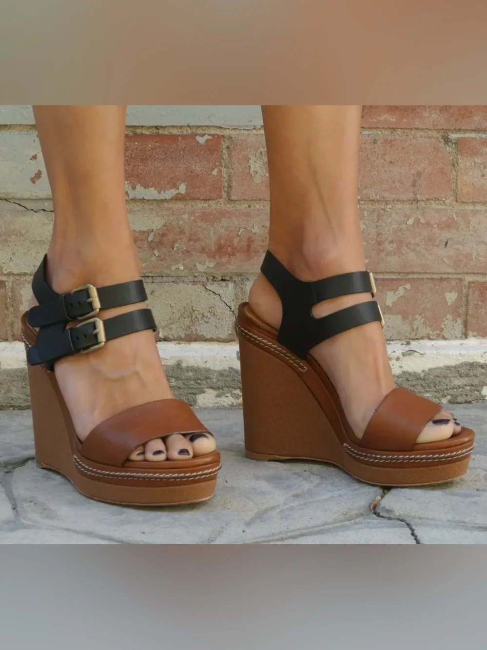 CHLOE Groove Platform Sandal Black Brown Wedge 39- runs small! Fits like 37-37.5